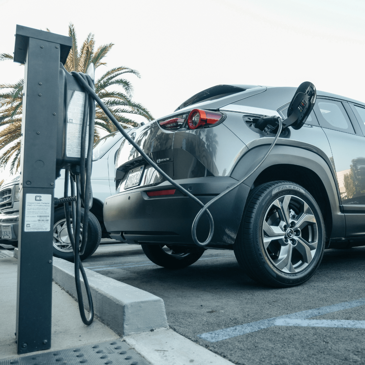 EV & Battery